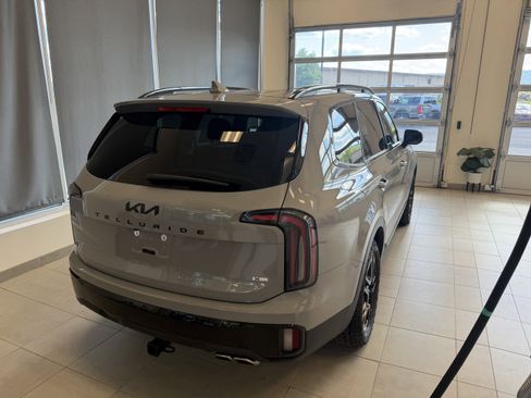 Used 2025 Kia Telluride SX X-Line AWD/4WD image 3