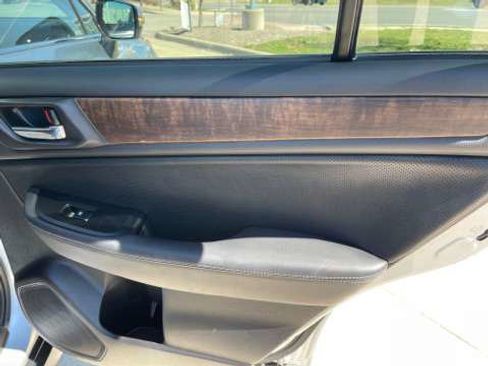 Used 2016 Subaru Outback 3.6R Limited image 37