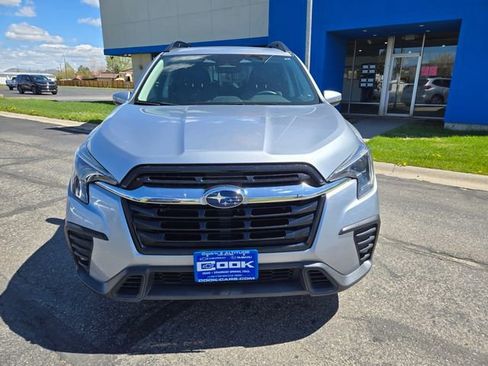 Used 2023 Subaru Ascent Limited AWD/4WD image 8