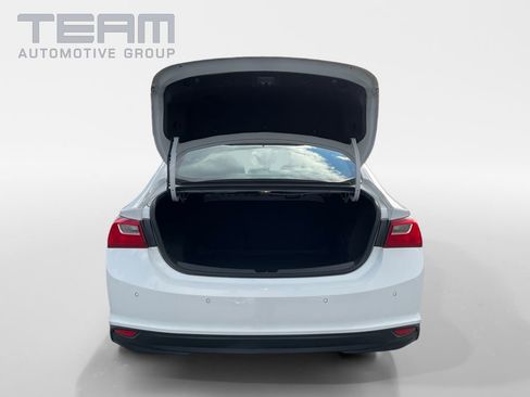 Used 2024 Chevrolet Malibu LT image 12