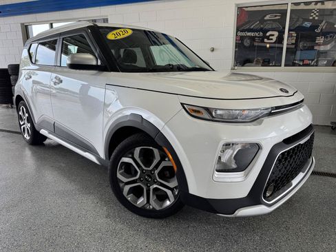 Used 2020 Kia Soul X-Line FWD image 2
