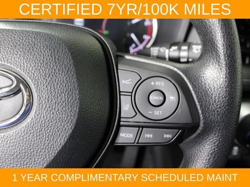 Used 2024 Toyota RAV4 XLE AWD/4WD image 21