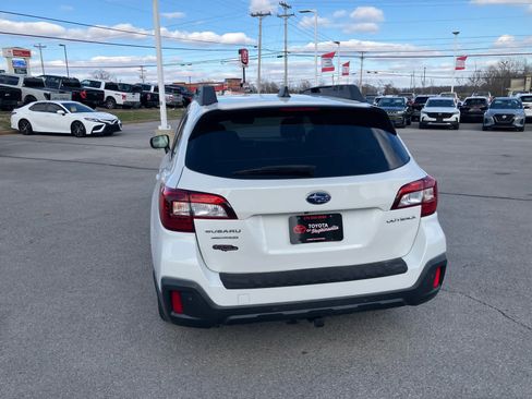 Used 2018 Subaru Outback 2.5i Limited image 6
