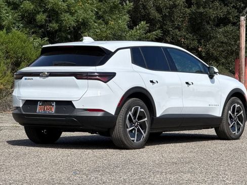 New 2026 Chevrolet Equinox EV LT FWD image 4