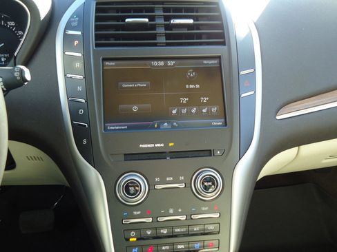 Used 2015 Lincoln MKC AWD w/ Equipment Group 102A Reserve image 16
