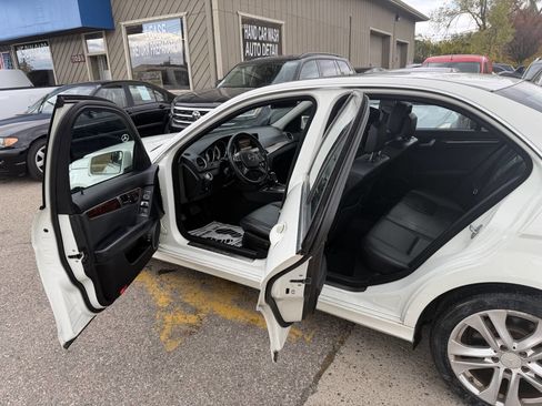 Used 2012 Mercedes-Benz C 300 4MATIC Sedan image 28
