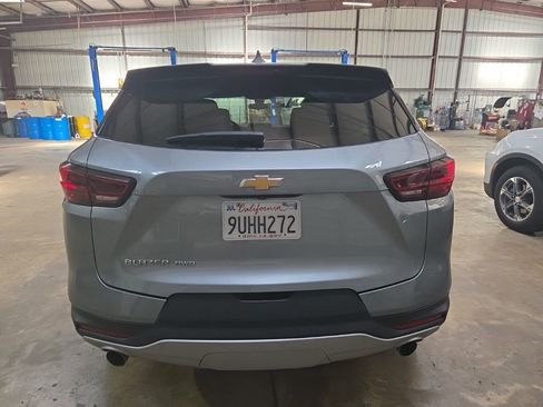 Used 2025 Chevrolet Blazer LT image 4