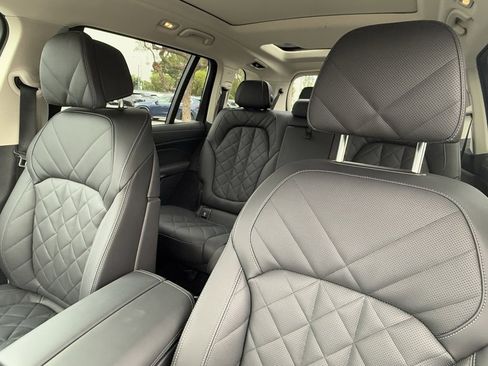 Used 2025 BMW X7 xDrive40i image 22
