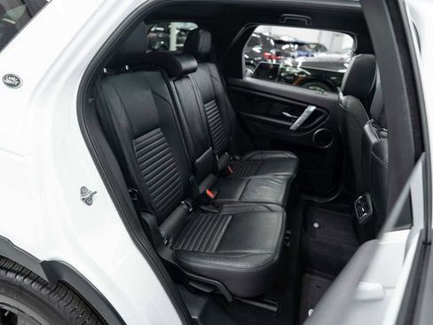Used 2022 Land Rover Discovery Sport SE image 13