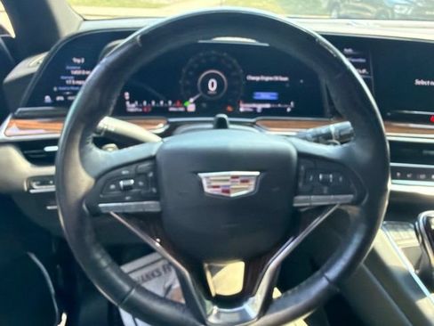 Used 2023 Cadillac Escalade ESV Premium Luxury AWD/4WD image 10