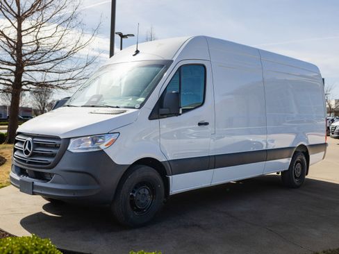 New 2026 Mercedes-Benz Sprinter 2500 image 3