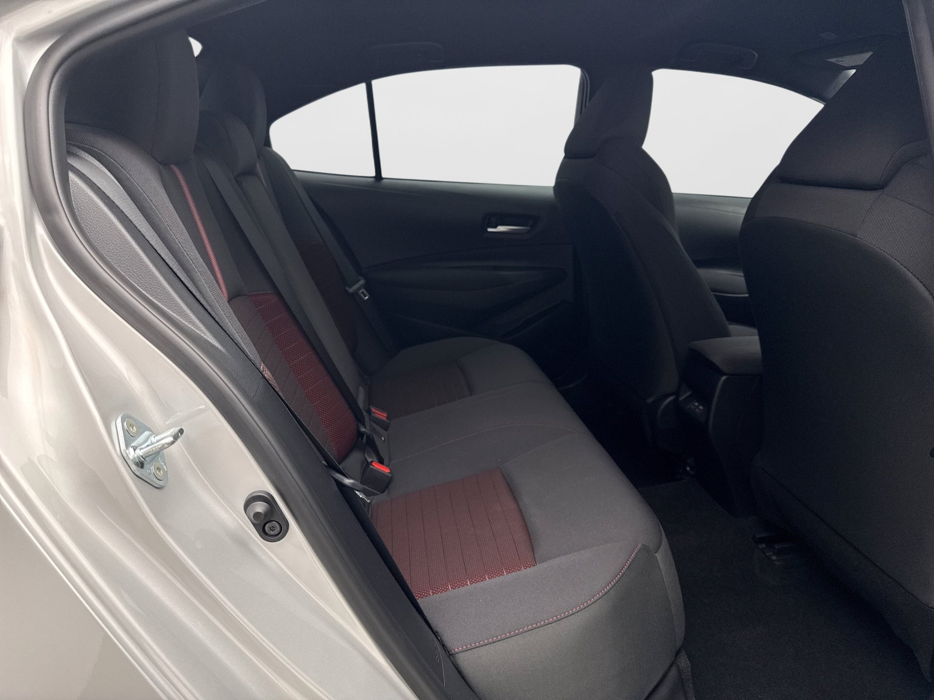 Used 2026 Toyota Corolla SE FWD image 17