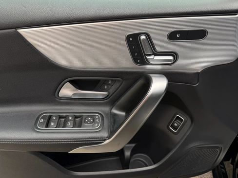 Used 2020 Mercedes-Benz A 220 4MATIC image 18