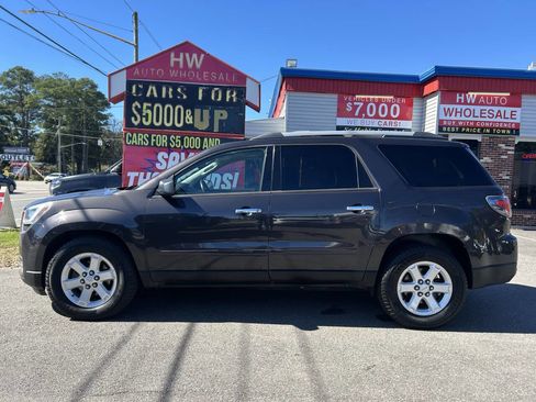 Used 2016 GMC Acadia SLE image 8