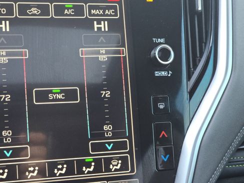 Used 2025 Subaru Outback Onyx Edition image 29