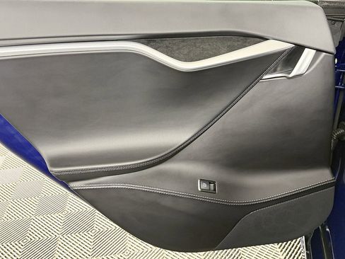 Used 2017 Tesla Model S 75D image 33