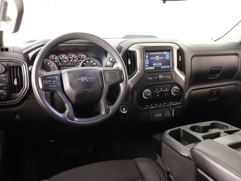 Used 2024 Chevrolet Silverado 1500 Custom Trail Boss AWD/4WD image 2