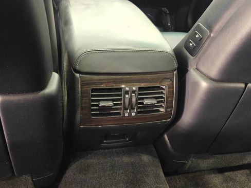 Used 2013 Lexus LS 460 AWD w/ Comfort Pkg image 30