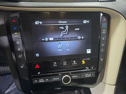 Certified 2023 INFINITI QX55 Luxe w/ Cargo Package AWD/4WD image 24