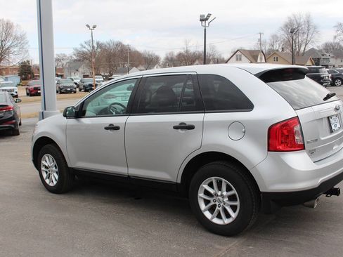 Used 2014 Ford Edge SE image 2