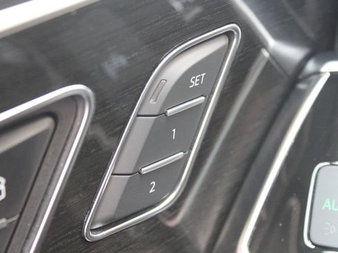 Used 2021 Audi Q7 2.0T Premium Plus w/ Premium Plus Package AWD/4WD image 4