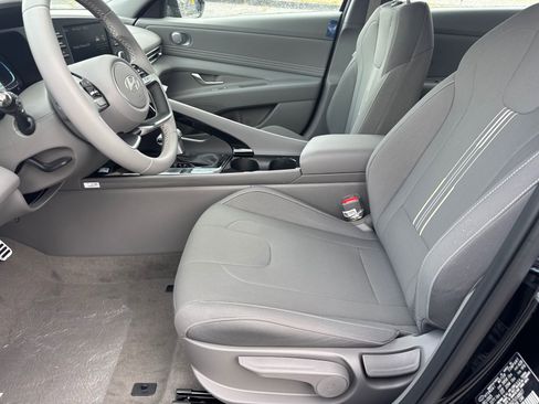 New 2026 Hyundai Elantra SEL Sport image 9