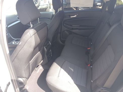 Used 2024 Ford Edge SE image 16