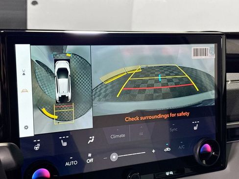 New 2026 Subaru Solterra Limited image 16