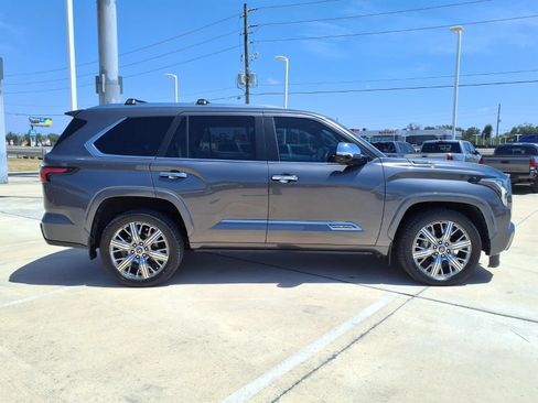 Certified 2024 Toyota Sequoia Capstone AWD/4WD image 5
