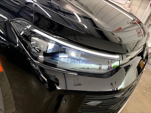 New 2026 Volkswagen Tiguan SE image 31