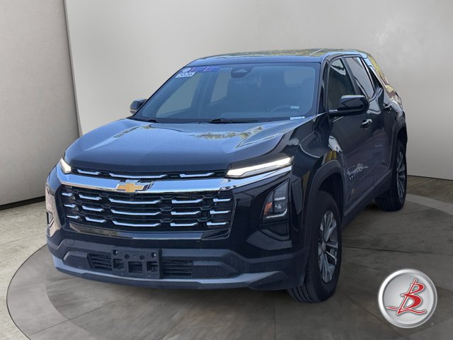 Used 2026 Chevrolet Equinox LT AWD/4WD image 3