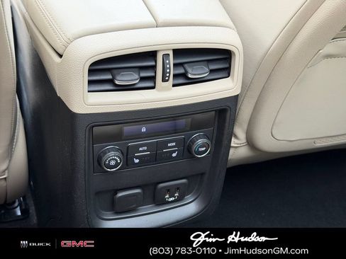 Used 2020 Buick Envision Premium w/ Driver Confidence Package AWD/4WD image 27