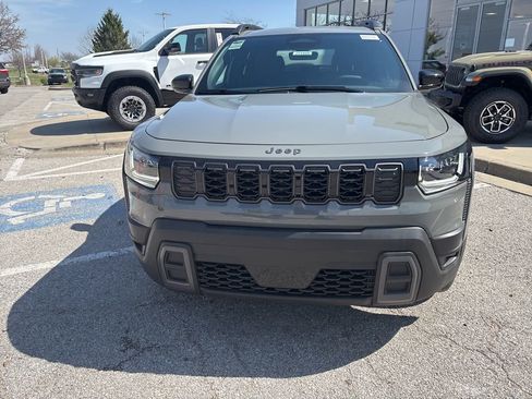 New 2026 Jeep Cherokee Laredo AWD/4WD image 10