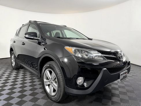 Used 2015 Toyota RAV4 XLE AWD/4WD image 5