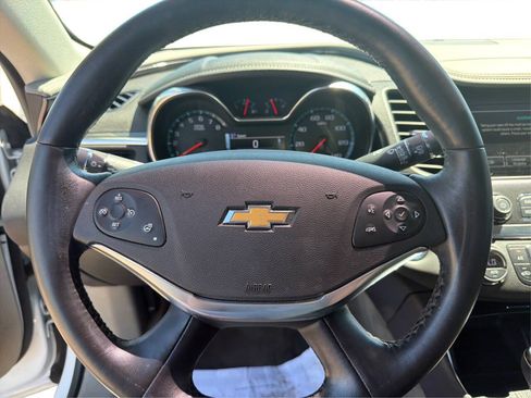 Used 2019 Chevrolet Impala LT w/ LT Leather Package FWD image 15