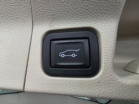 Used 2023 GMC Acadia Denali AWD/4WD image 27