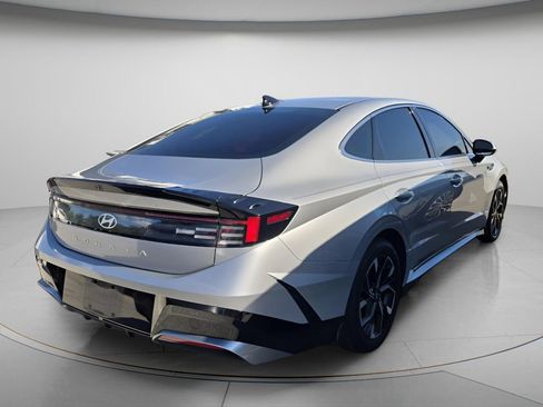 Used 2024 Hyundai Sonata SEL FWD image 5