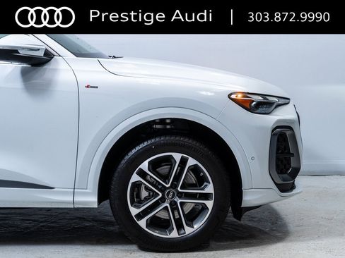 New 2025 Audi Q5 Premium image 12