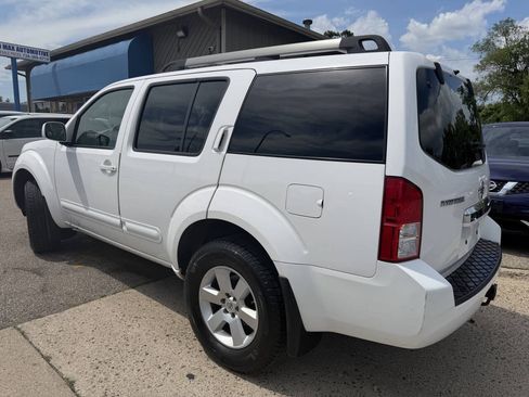 Used 2008 Nissan Pathfinder SE AWD/4WD image 30