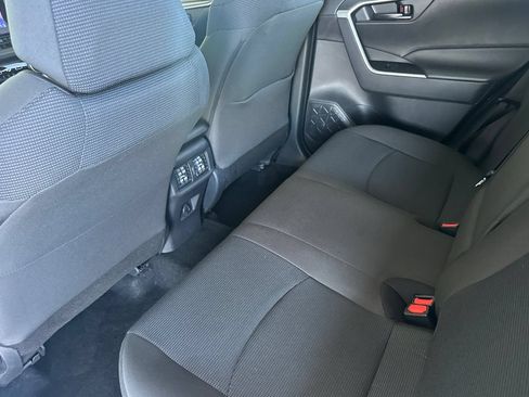 Used 2025 Toyota RAV4 LE AWD/4WD image 14