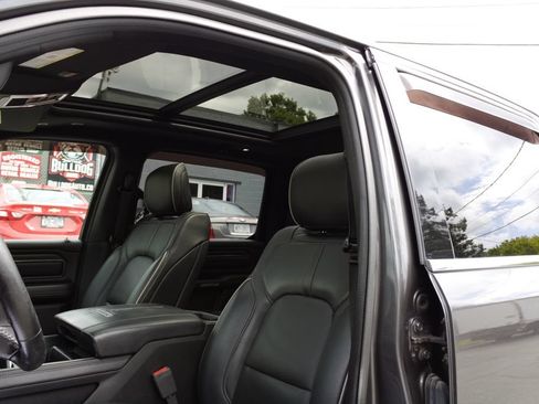 Used 2019 RAM 1500 Limited w/ Advanced Safety Group AWD/4WD image 33