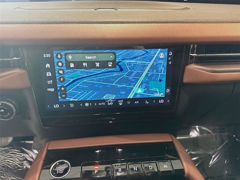 Used 2025 Lincoln Navigator Reserve image 11