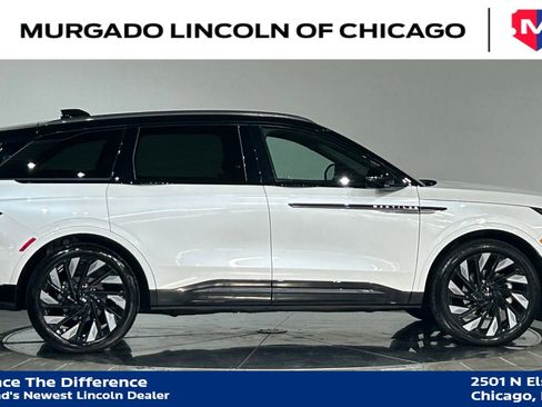 Used 2024 Lincoln Nautilus Reserve w/ Equipment Group 202A AWD/4WD image 9