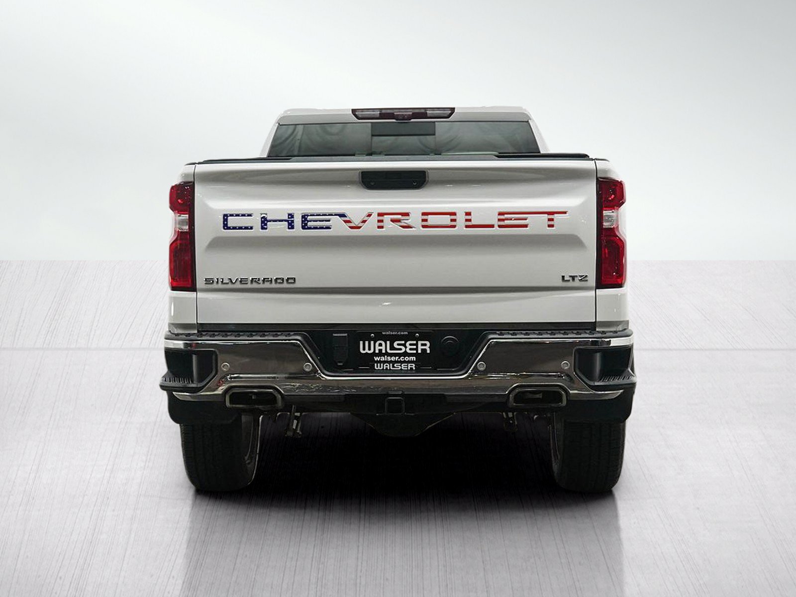 Used 2021 Chevrolet Silverado 1500 LTZ w/ Technology Package AWD/4WD image 4