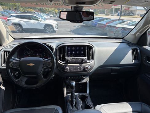Used 2022 Chevrolet Colorado Z71 image 6