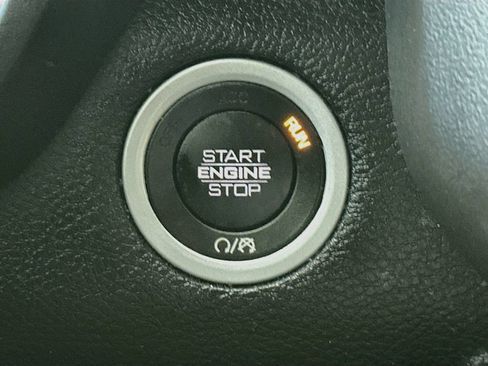 Used 2020 RAM 1500 Big Horn AWD/4WD image 27