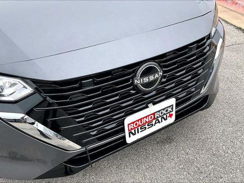 Certified 2025 Nissan Sentra SR image 29
