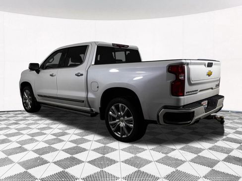 Used 2024 Chevrolet Silverado 1500 High Country w/ High Country Premium Package image 11