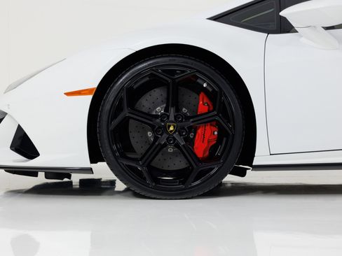 Used 2020 Lamborghini Huracan EVO AWD/4WD image 9
