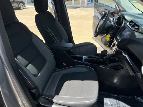 Certified 2023 Chevrolet TrailBlazer LS FWD image 12